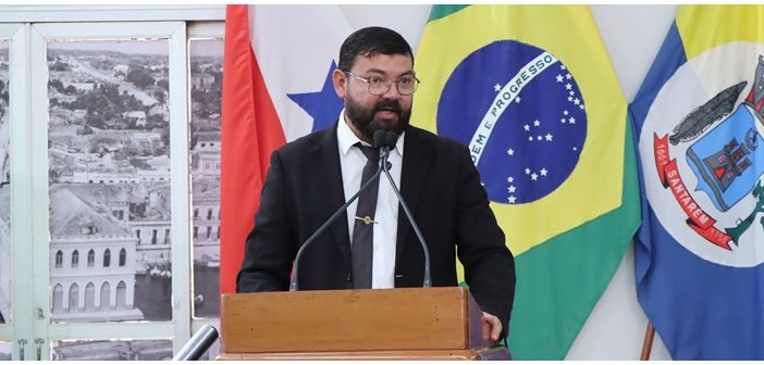 Presidente da Casa destaca retorno do vereador Ronan Liberal à Câmara Municipal de Santarém