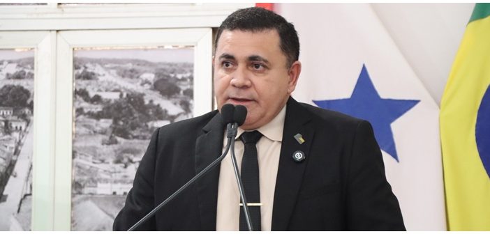 Agradecimento ao Consórcio Tapajós e ao vereador Alaércio Cardoso pela implantação de iluminação e abastecimento de água no píer do mercadão 2000